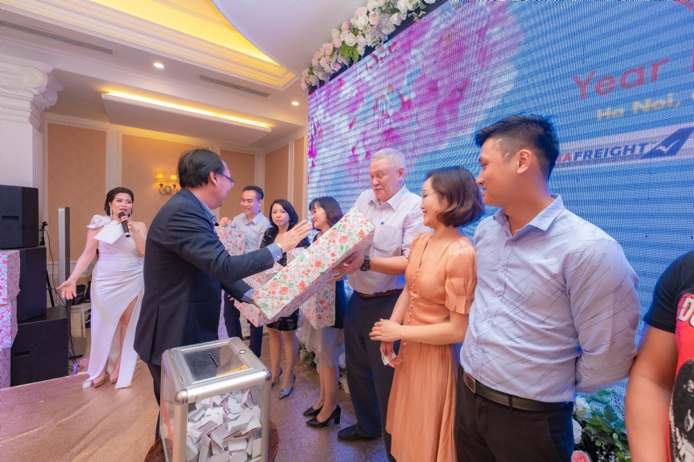 Công ty CPDV Thăng Long Logistics tổ chức tiệc tất niên 2019